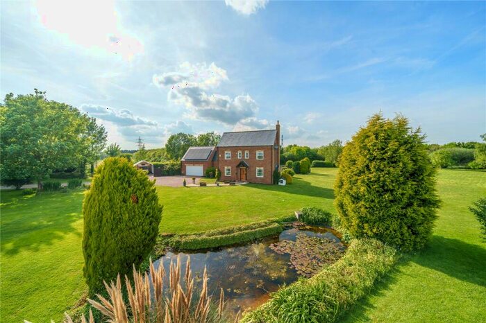 5 Bedroom Detached House For Sale In Willow Hall Lane, Peterborough, Cambridgeshire, PE6