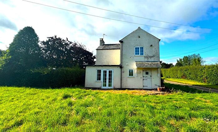 3 Bedroom Detached House For Sale In Chatley Lane, Hawford, Worcester, WR3