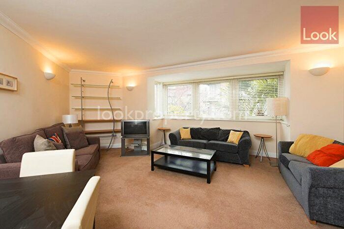 2 Bedroom Flat To Rent In Rich Street, Westferry, E14