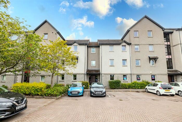 2 Bedroom Flat To Rent In Picktillum Place, Kittybrewster, Aberdeen, AB25