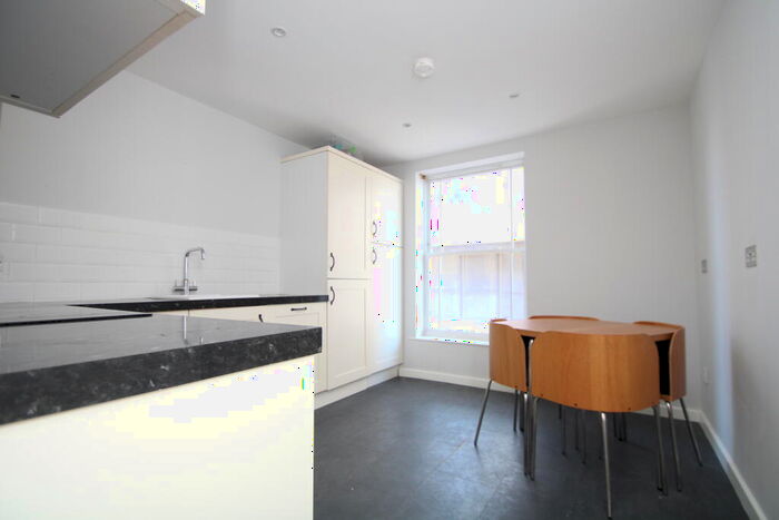 2 Bedroom Apartment To Rent In St. Michaels Court, Croydon, CR0