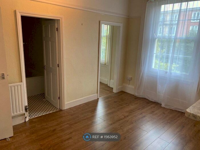 1 Bedroom Flat To Rent In New North Road, Exeter, EX4