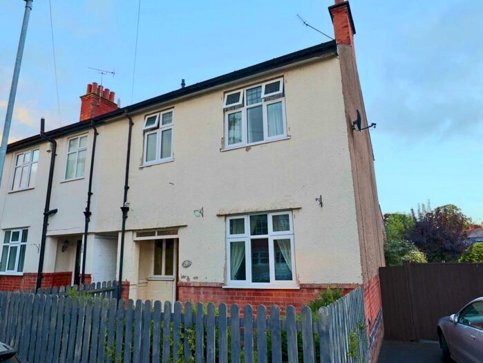3 Bedroom Semi-Detached House To Rent In New Road, Burbage, LE10