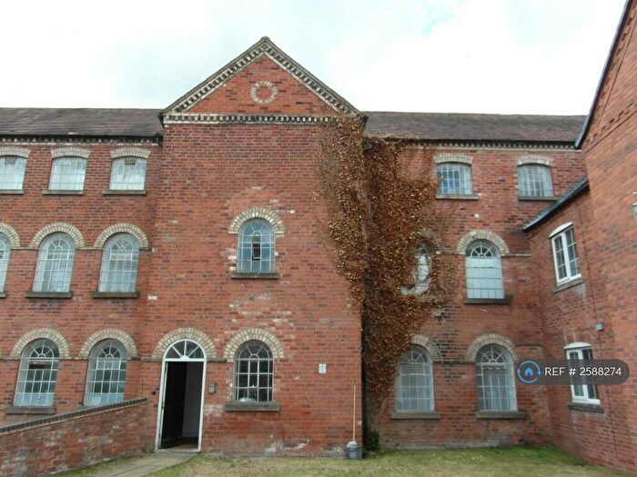 2 Bedroom Flat To Rent In Beoley Road West, Redditch, B98