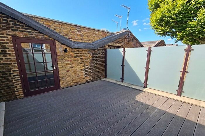 2 Bedroom Flat To Rent In Commercial Street, E1