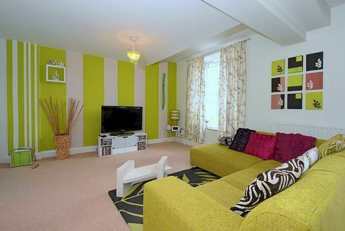 2 Bedroom Apartment To Rent In George Morland House, Abingdon, OX14