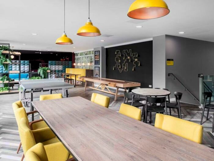 Apartment To Rent In Newmarket Road, Cambridge, CB5