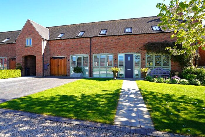 4 Bedroom Country House For Sale In Cadeby Court, Sutton Lane, Cadeby, CV13