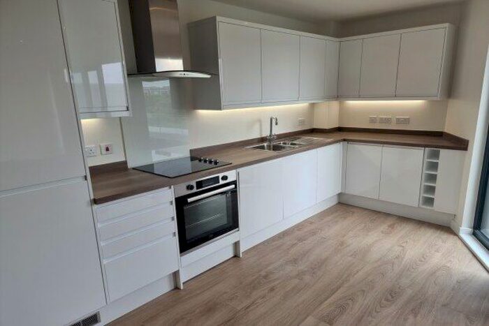2 Bedroom Flat To Rent In Riverside Walk, Ashford, TN23