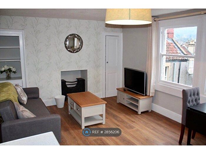 1 Bedroom Flat To Rent In Bath Road, Bath, BA1