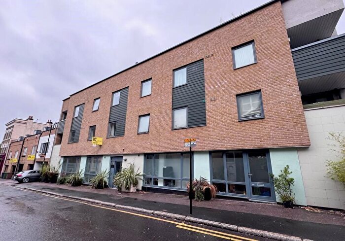 2 Bedroom Flat For Sale In The Tavern Apartments, Tanners Hill, Deptford, London, SE8