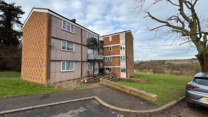 2 Bedroom Flat To Rent In Wood View, Hemel Hempstead, HP1
