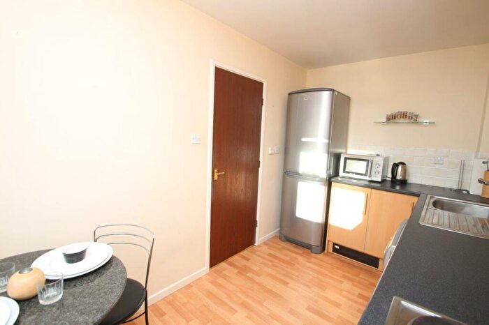 2 Bedroom Apartment To Rent In The Moorings, St Peters Basin, NE6