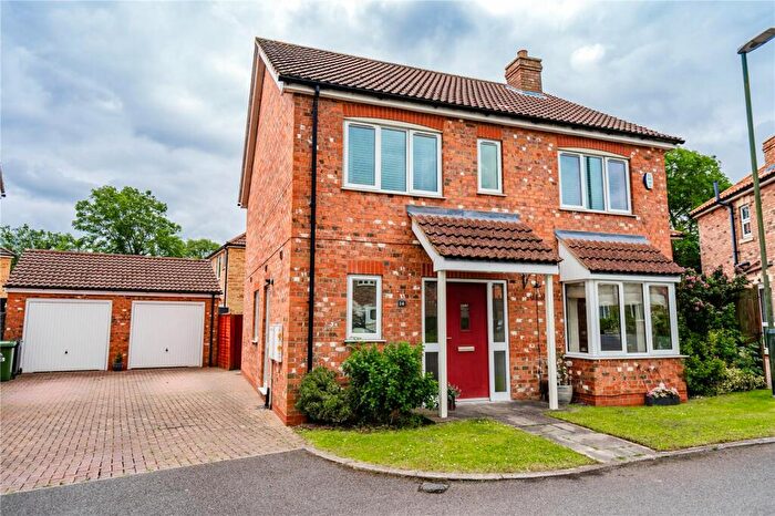 4 Bedroom Detached House For Sale In Saxonfields Drive, Stallingborough, Grimsby, Lincolnshire, DN41