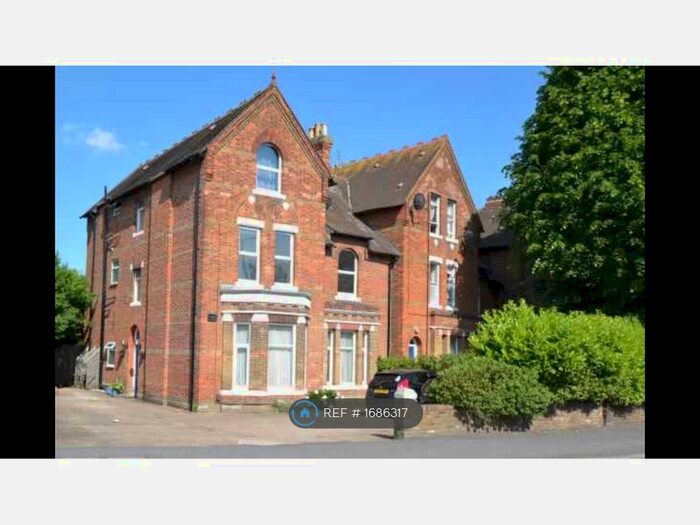 2 Bedroom Flat To Rent In Station Road, West Drayton, UB7