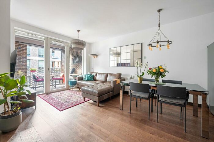 2 Bedroom Apartment For Sale In Smeed Road, Bow, E3