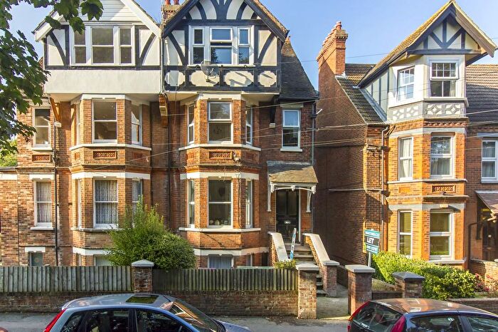 1 Bedroom Flat To Rent In Broadmead Road, Folkestone, CT19