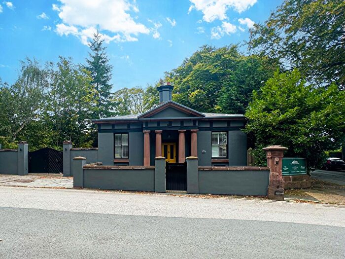 3 Bedroom Detached Bungalow For Sale In Allerton Road, Liverpool, L18