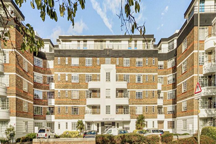 2 Bedroom Flat To Rent In Nightingale Lane, Clapham South, SW12