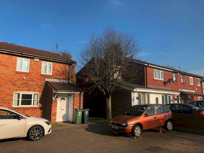 1 Bedroom Ground Flat To Rent In Adams Close, Smethwick, B66