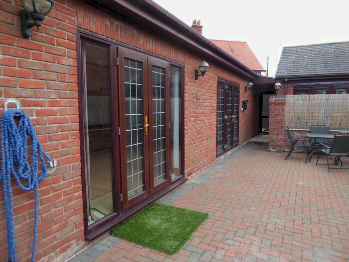 3 Bedroom Bungalow To Rent In Barnard Avenue, Great Yarmouth, NR30