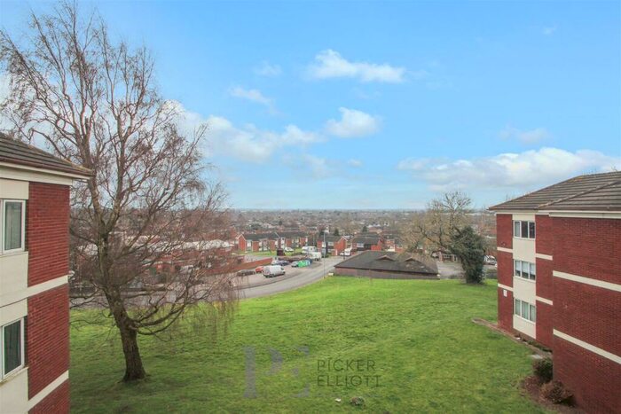 1 Bedroom Flat To Rent In Deveron Court, Deveron Way, Hinckley, LE10