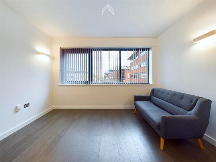 2 Bedroom Apartment To Rent In Abbott House, St. Albans, AL1