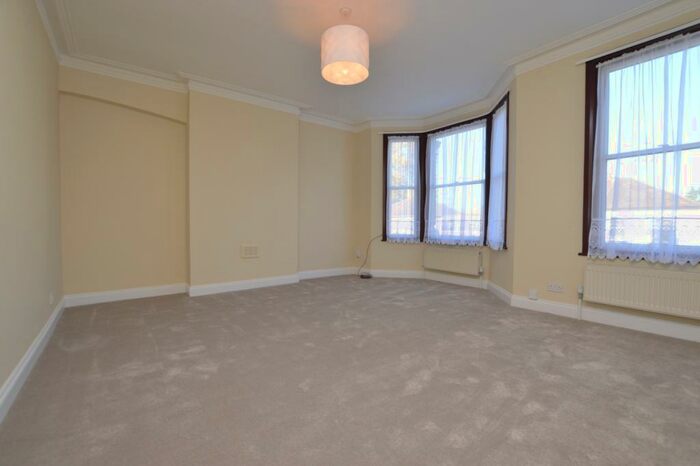 1 Bedroom Flat To Rent In Marlow Road Penge, SE20