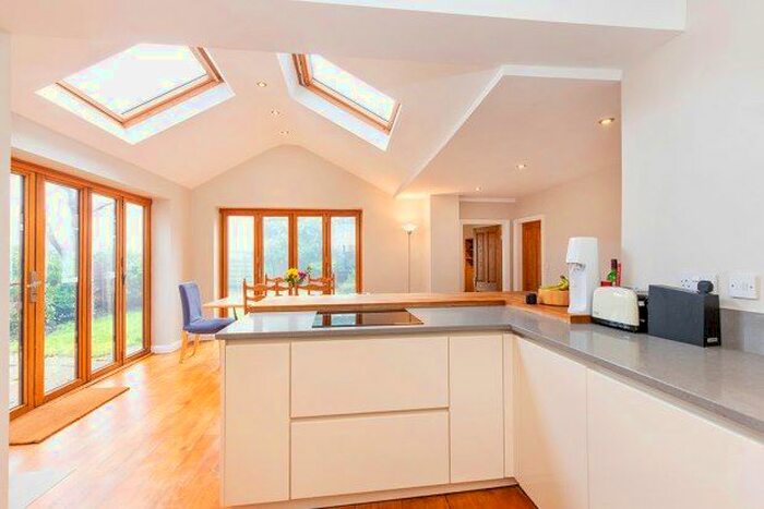 4 Bedroom Property To Rent In North Lane, York, YO32