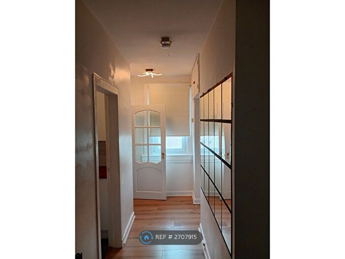 2 Bedroom Flat To Rent In Carntyne, Glasgow, G32