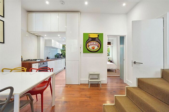 2 Bedroom Flat For Sale In Bardolph Road, London, N7