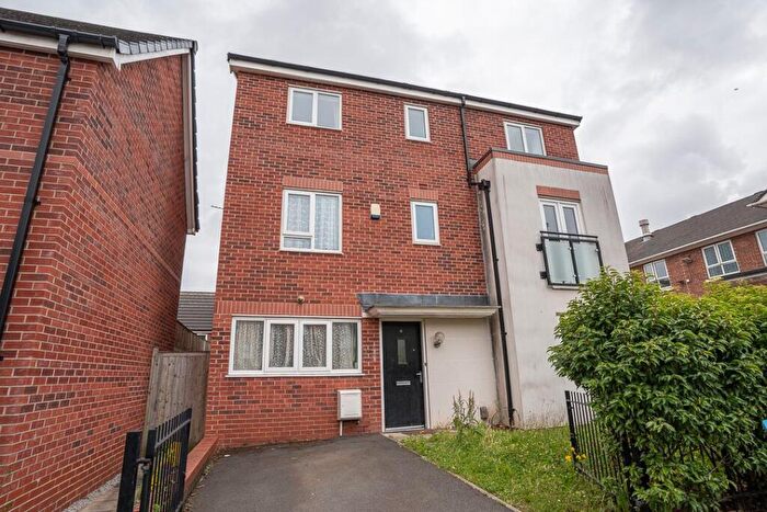 5 Bedroom Terraced House To Rent In Bedroom, Royston Street, L7