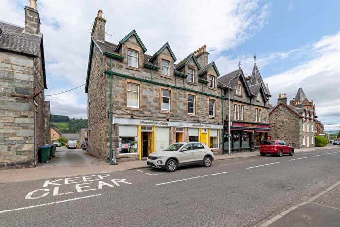 4 Bedroom Maisonette For Sale In Dunkeld Street, Aberfeldy, PH15