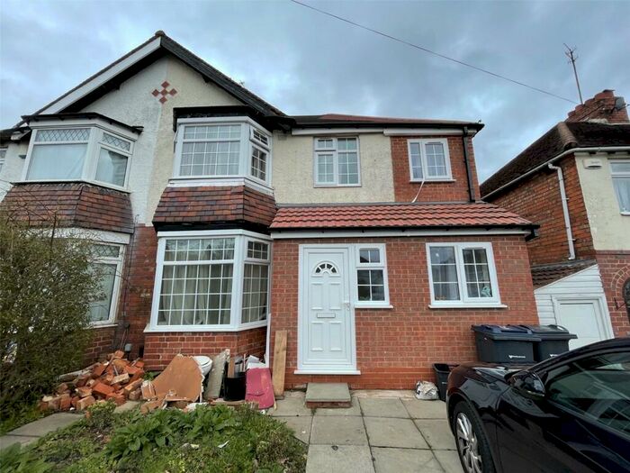 3 Bedroom Semi-Detached House To Rent In Harborne Park Road, Birmingham, West Midlands, B17