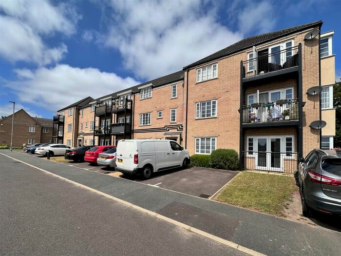 2 Bedroom Flat To Rent In Fairway, Costessey, Norwich, NR8