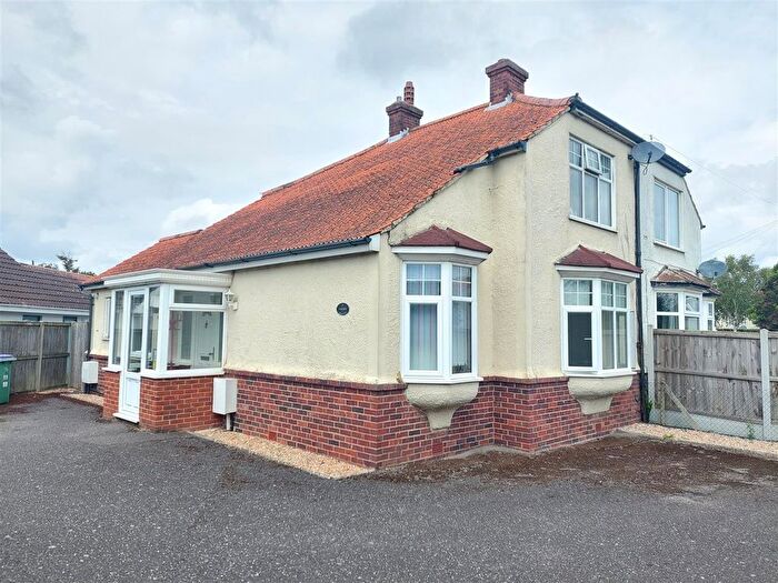 3 Bedroom Property For Sale In Palmarsh Crescent, Hythe, CT21