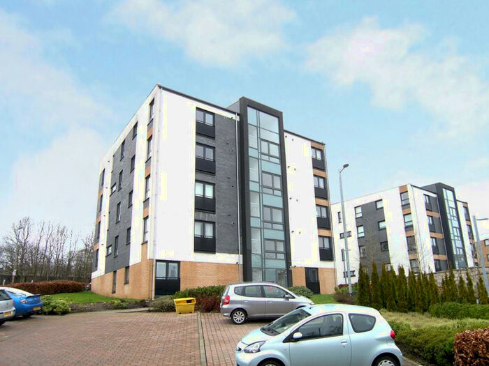 2 Bedroom Flat To Rent In Firpark Close, Glasgow, G31