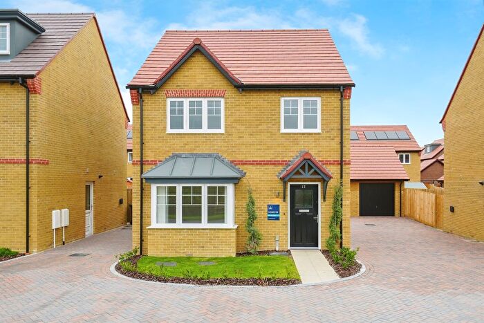 4 Bedroom Detached House For Sale In Crest Nicholson At Nobel Park, Didcot, OX11