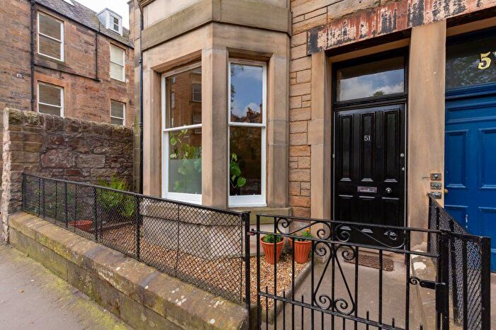 2 Bedroom Flat For Sale In Viewforth, Edinburgh, EH10