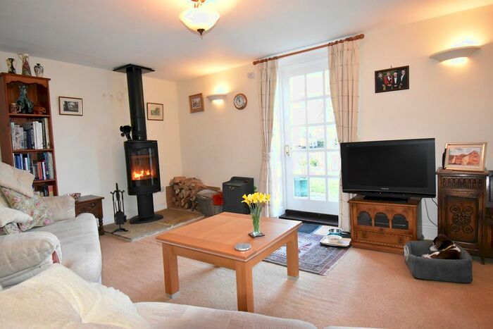 3 Bedroom Semi-Detached House For Sale In Bushley Green, Bushley, Tewkesbury, GL20