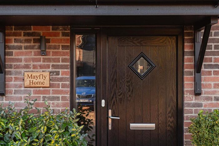 3 Bedroom House For Sale In Kings Cross Lane, South Nutfield, Redhill, RH1