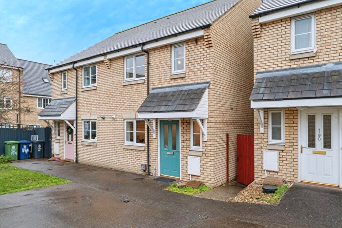 2 Bedroom Semi Detached House For Sale In Wellbrook Way, Cambridge, Cambridgeshire, CB3