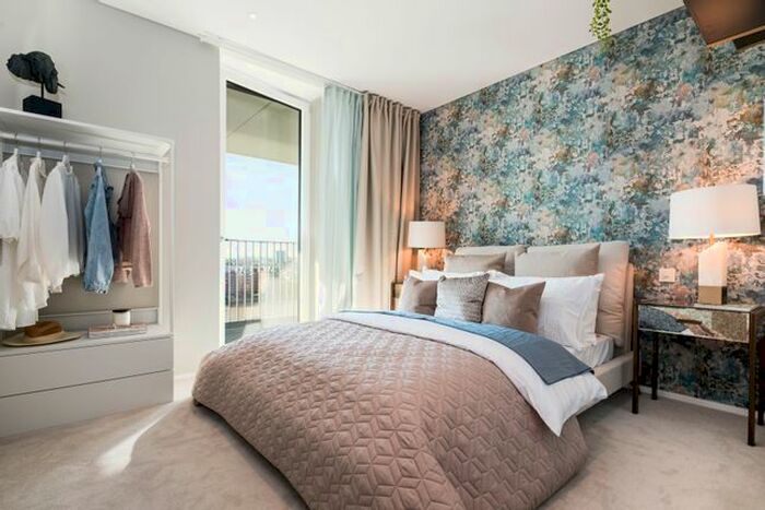 2 Bedroom Flat To Rent In York Place, London, SW11