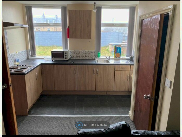 1 Bedroom Flat To Rent In Bradford, Bradford, BD4