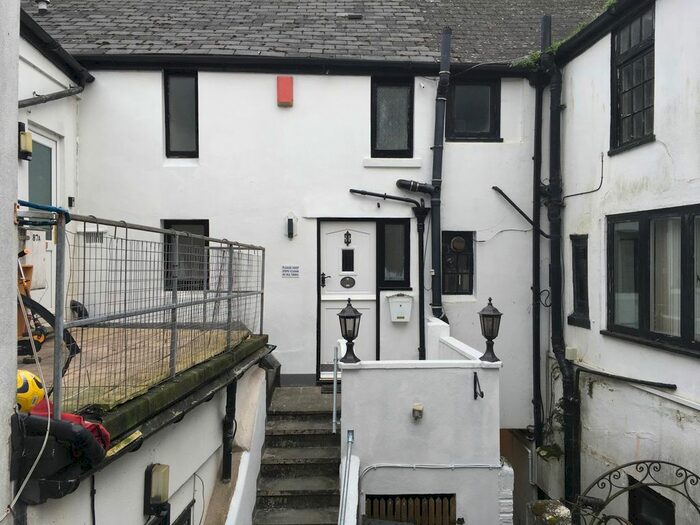 1 Bedroom Flat To Rent In Winner Street, Paignton, TQ3