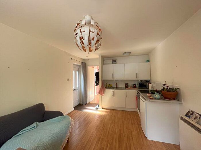 1 Bedroom Flat To Rent In Sussex Street, Winchester, SO23