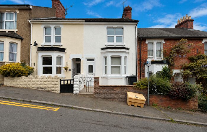 2 Bedroom Terraced House To Rent In Stanier Street, Swindon, SN1