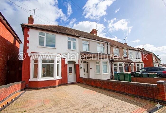 3 Bedroom Semi Detached House To Rent In Grangemouth Road, Coventry, CV6