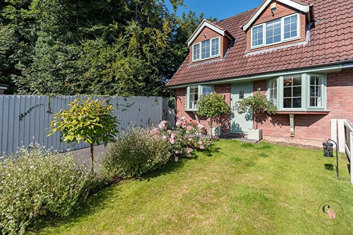 2 Bedroom Semi-Detached House For Sale In Oakleigh Rise, Northwich, CW8