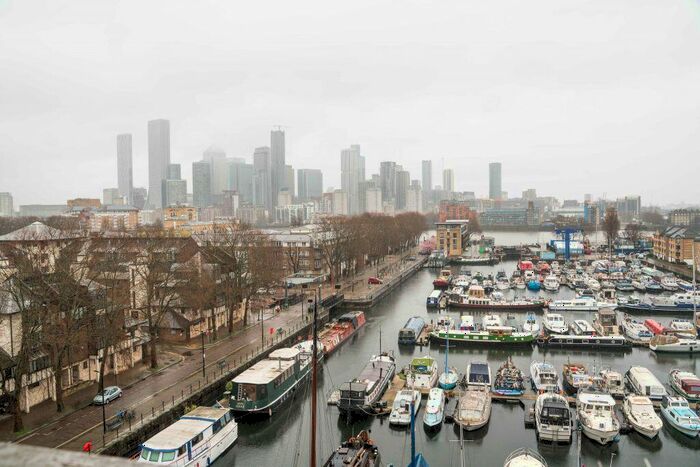 3 Bedroom Flat To Rent In Baltic Quay, Sweden Gate, London, SE16